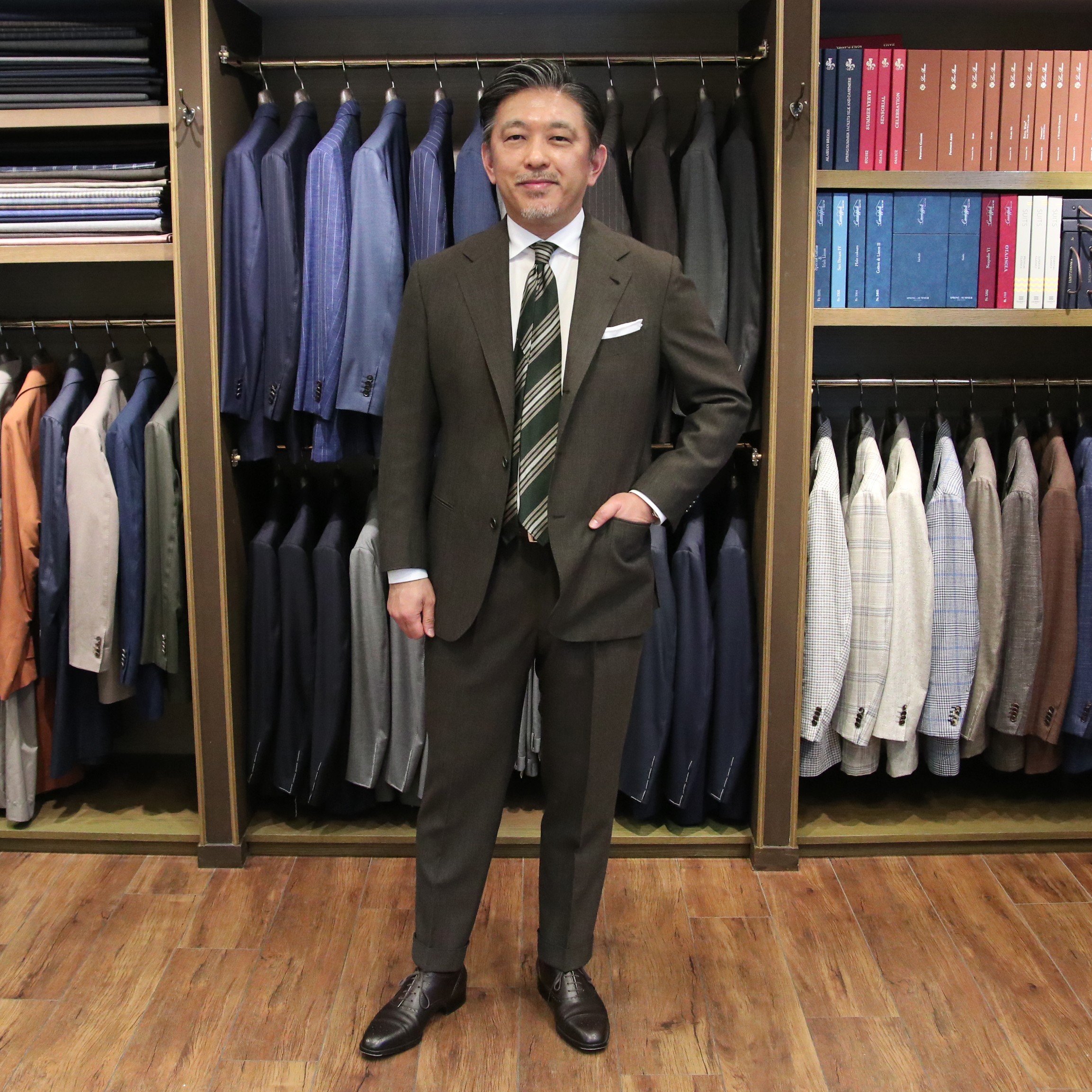 日本の夏にWILLIAM HALSTEADのHIGH TWIST WOOL